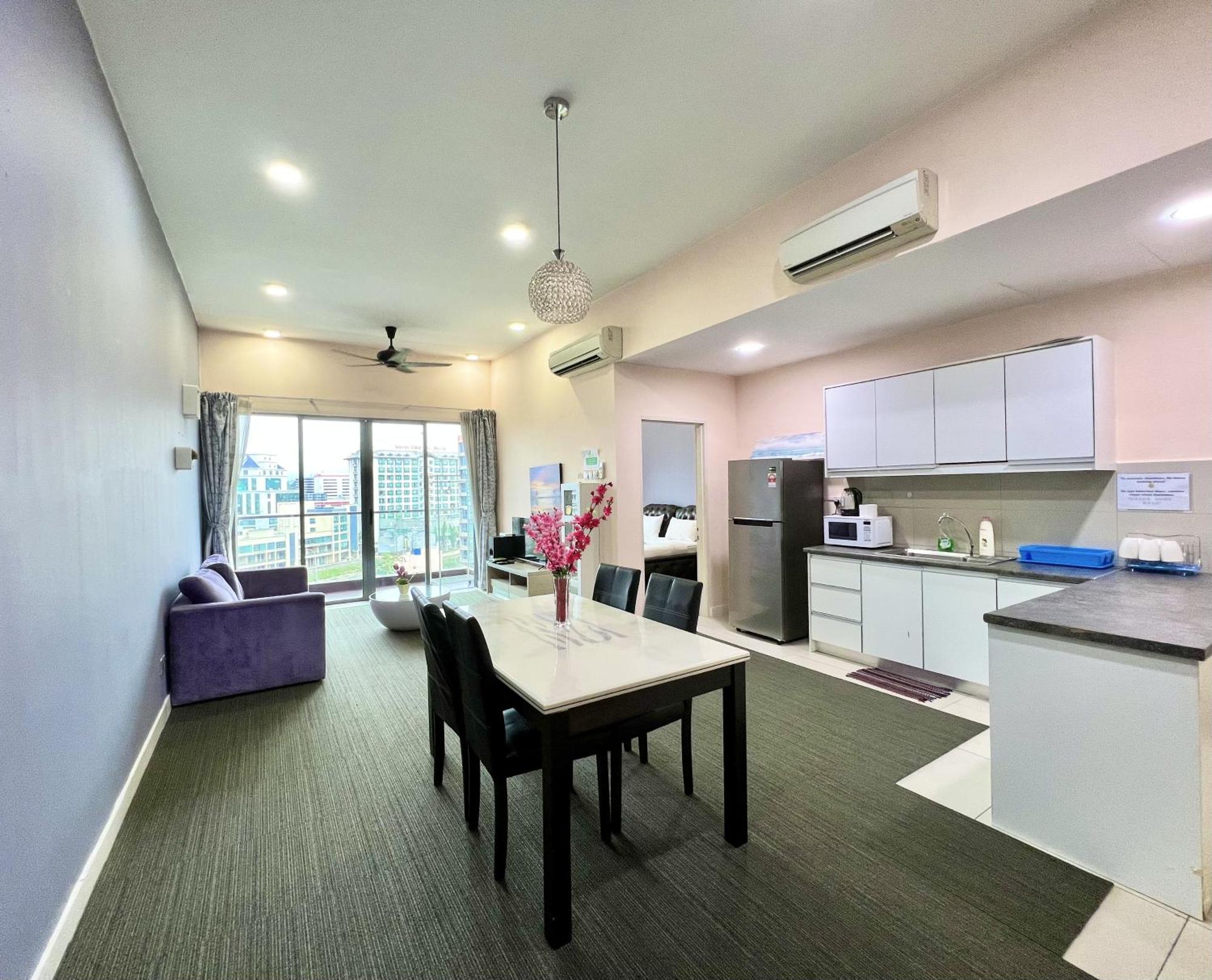 Margo Istay - The Loft Imago Kota Kinabalu Exterior foto